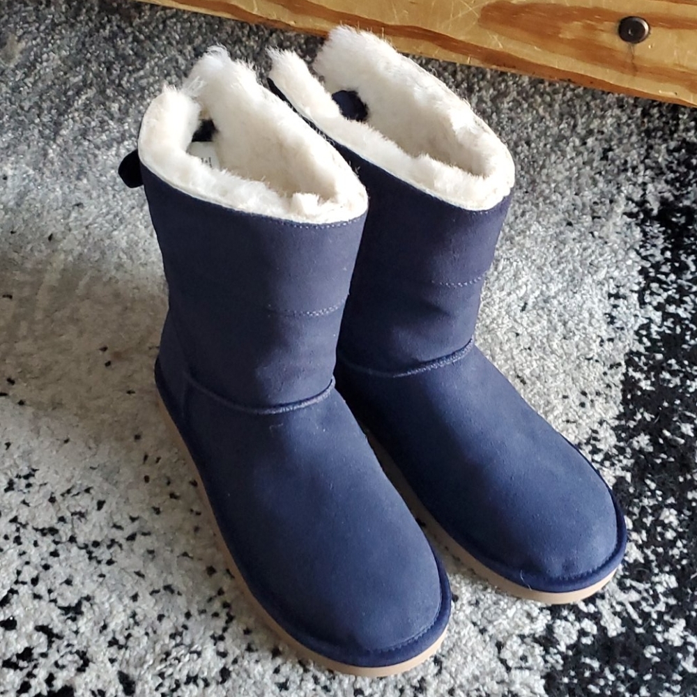 Navy Blue Koolaburra Boots, size 7